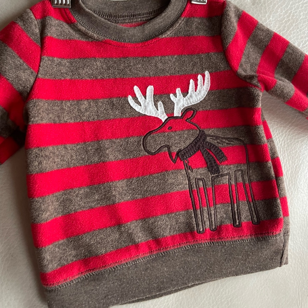 $6 💥NEW Reindeer Holiday Fleece-Lined Sweatshirt, Embroidery, Unisex, Tan Red